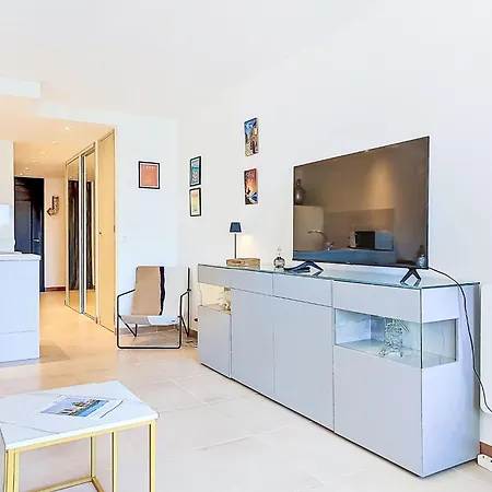 Les Cascadelles-15 By Interhome Appartement Cogolin